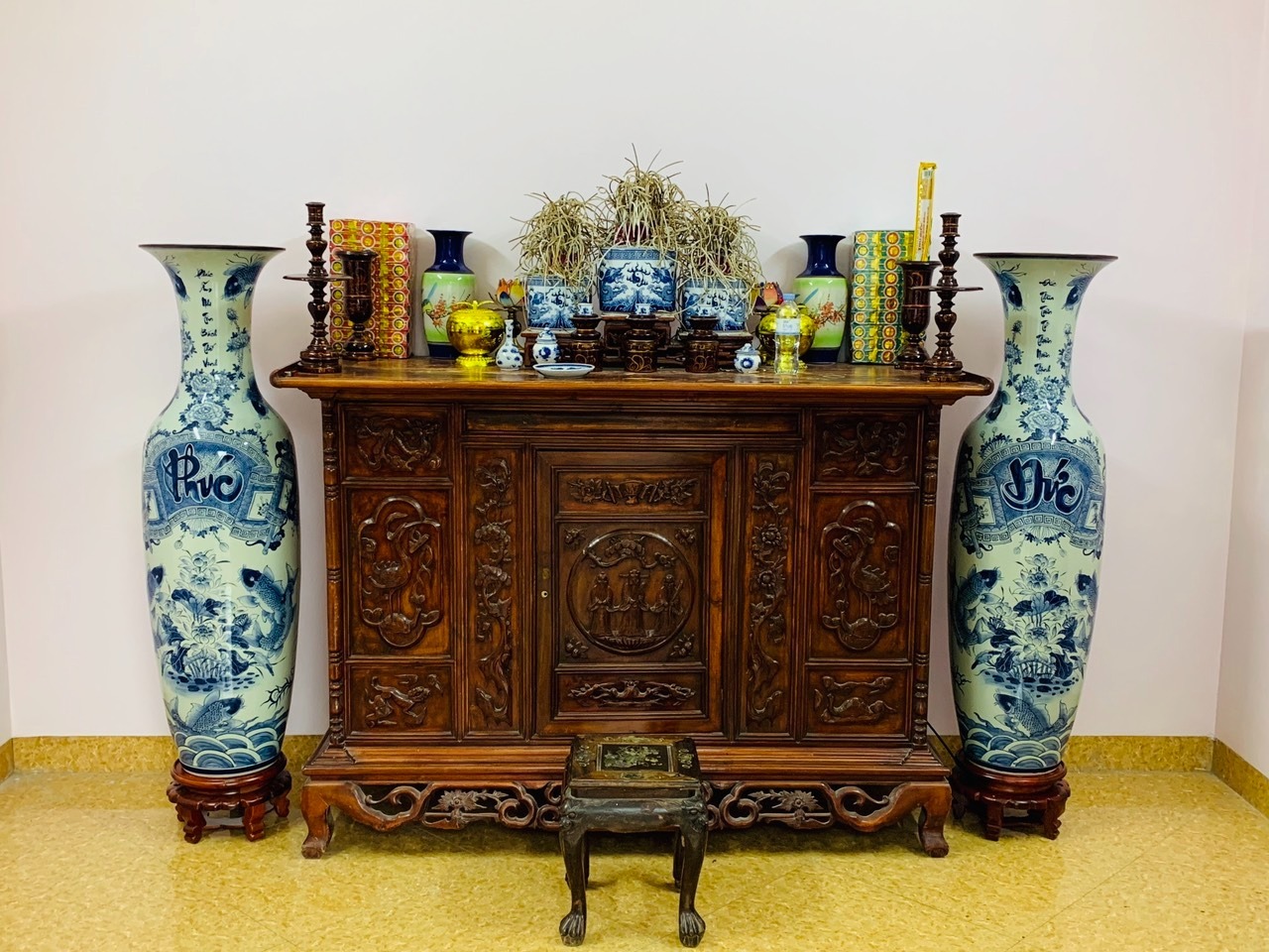 Bao sái bàn thờ 2026 ngày nào tốt để đón vượng khí? Bao sái bàn thờ 2026 ngày nào tốt để đón vượng khí?