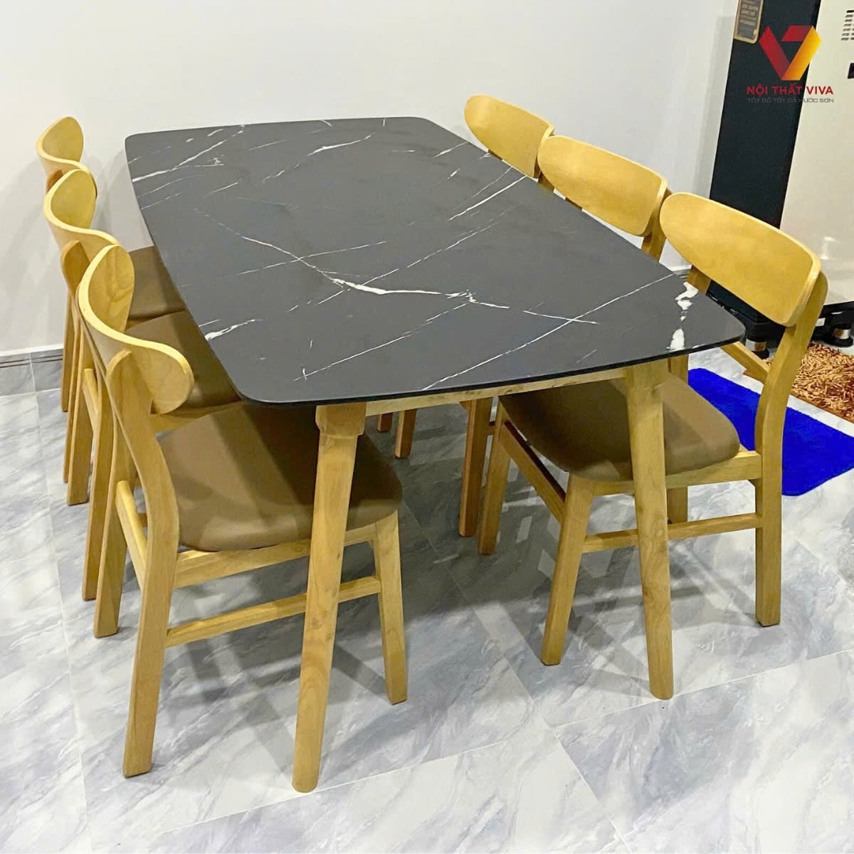 Top c&aacute;c mẫu b&agrave;n ăn gỗ sồi gi&aacute; rẻ đẹp, bền, được y&ecirc;u th&iacute;ch