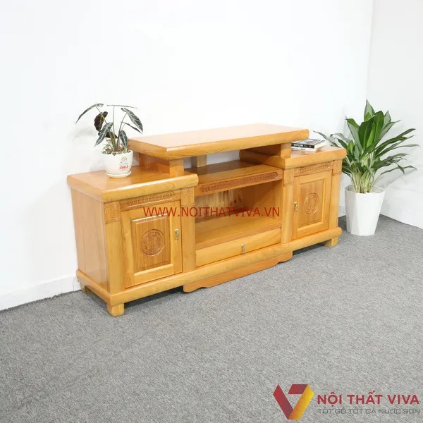 Có nên chọn kệ tivi gỗ gõ đỏ? Ưu điểm, giá bán và mẫu mới hiện nay