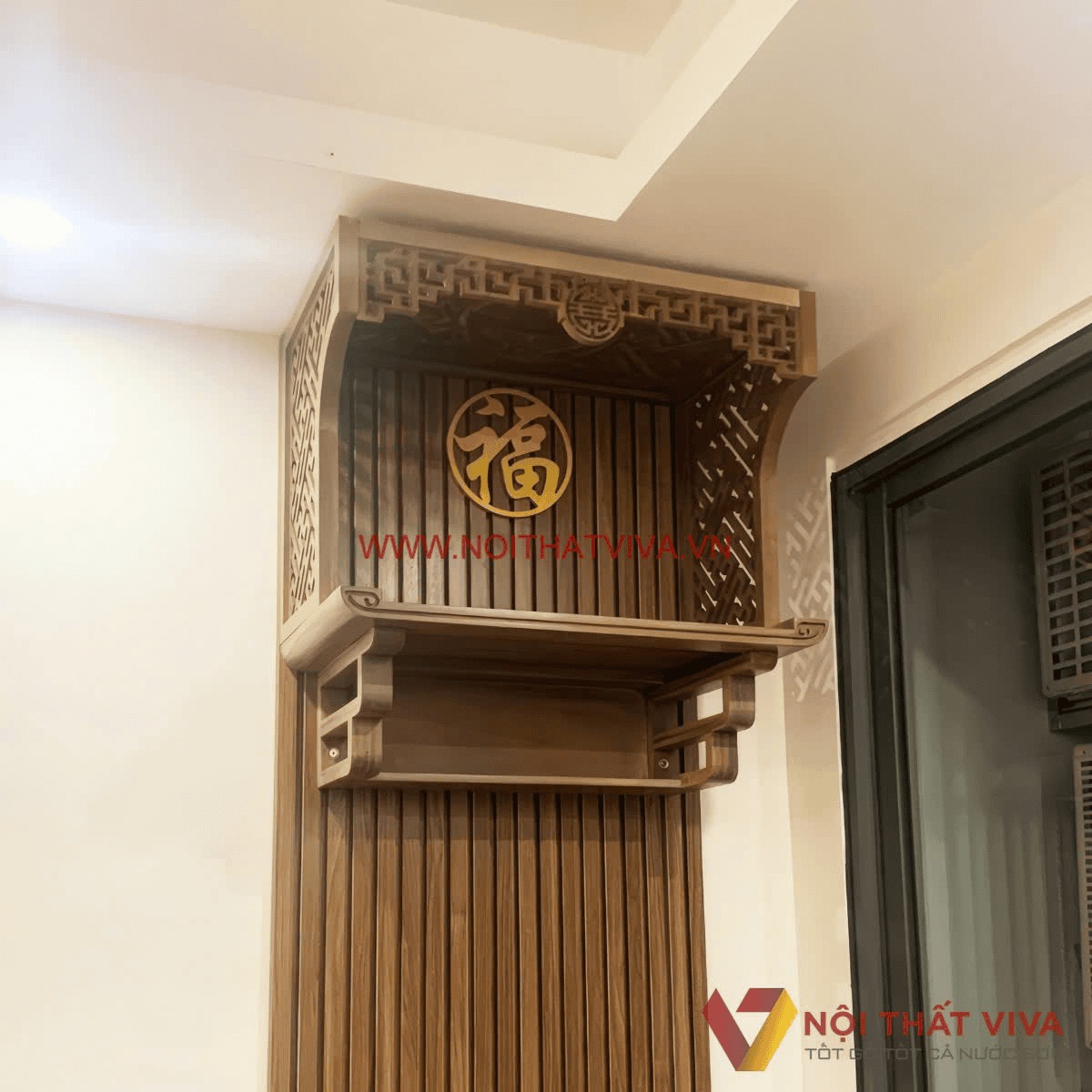 C&oacute; n&ecirc;n chọn trang thờ treo tường 2 tầng? Kinh nghiệm cần biết