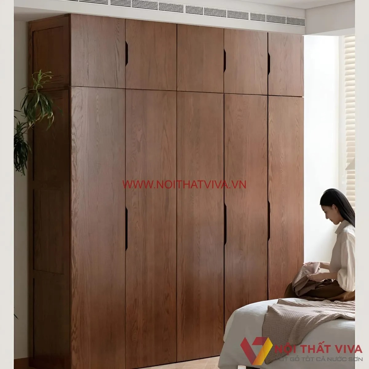 Có nên lắp tủ quần áo kịch trần không? Các mẫu tủ áo kịch trần đẹp 