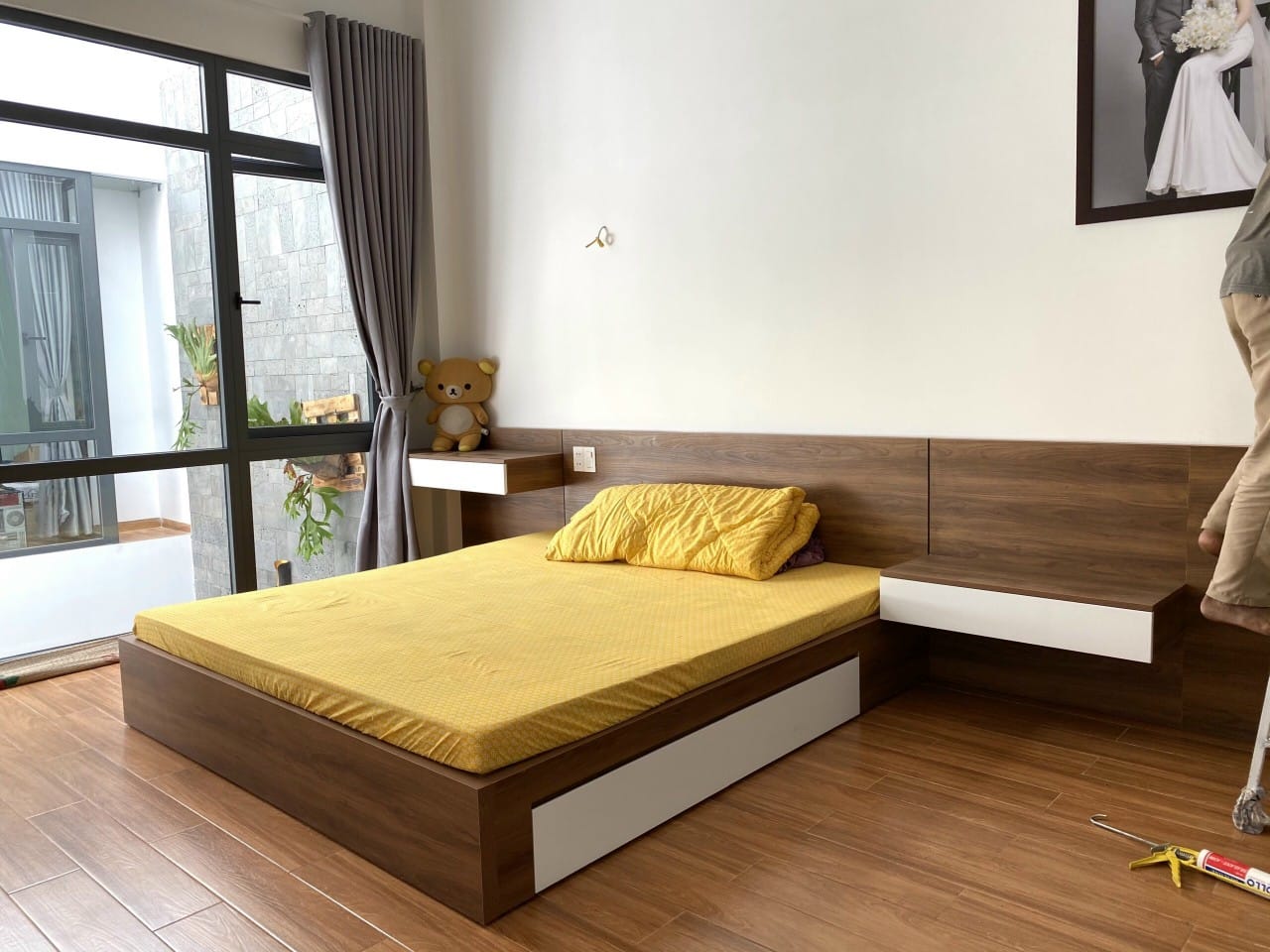 Combo nội thất phòng ngủ gỗ công nghiệp: Giá rẻ và… còn gì nữa?