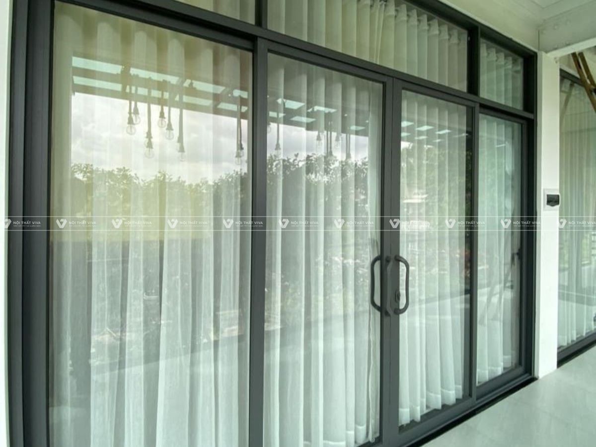 Cửa nhôm Xingfa hệ 93 có tốt không? Ưu điểm & mức giá thực tế trên thị trường Cửa nhôm Xingfa hệ 93 có tốt không? Ưu điểm & mức giá thực tế trên thị trường