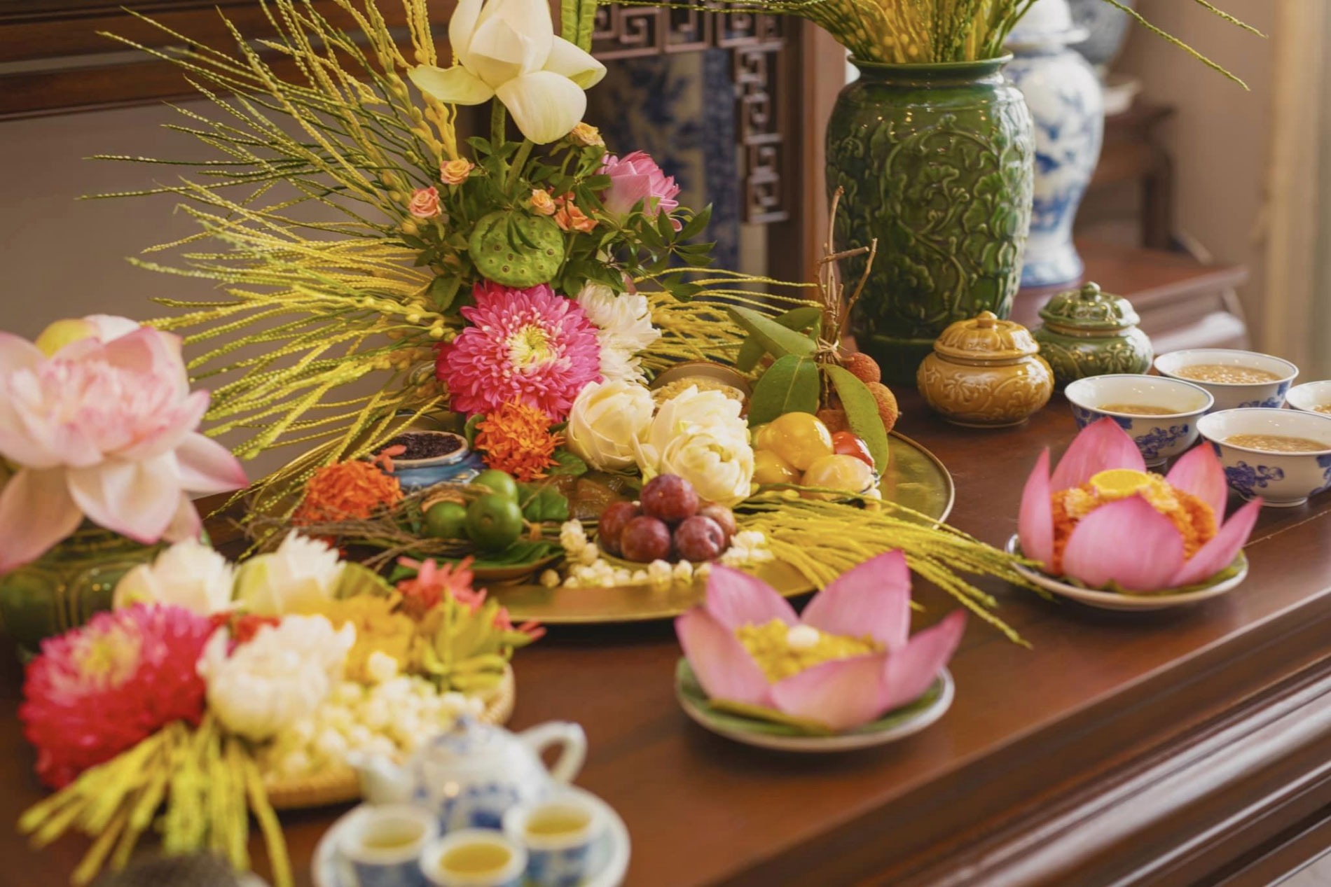 Văn khấn tạ mộ cuối năm v&agrave; những lưu &yacute; quan trọng khi đi tảo mộ