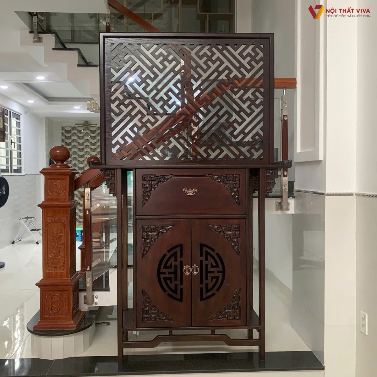 Địa chỉ mua mẫu b&agrave;n thờ TP.HCM uy t&iacute;n, đa dạng kiểu d&aacute;ng, gi&aacute; tận xưởng