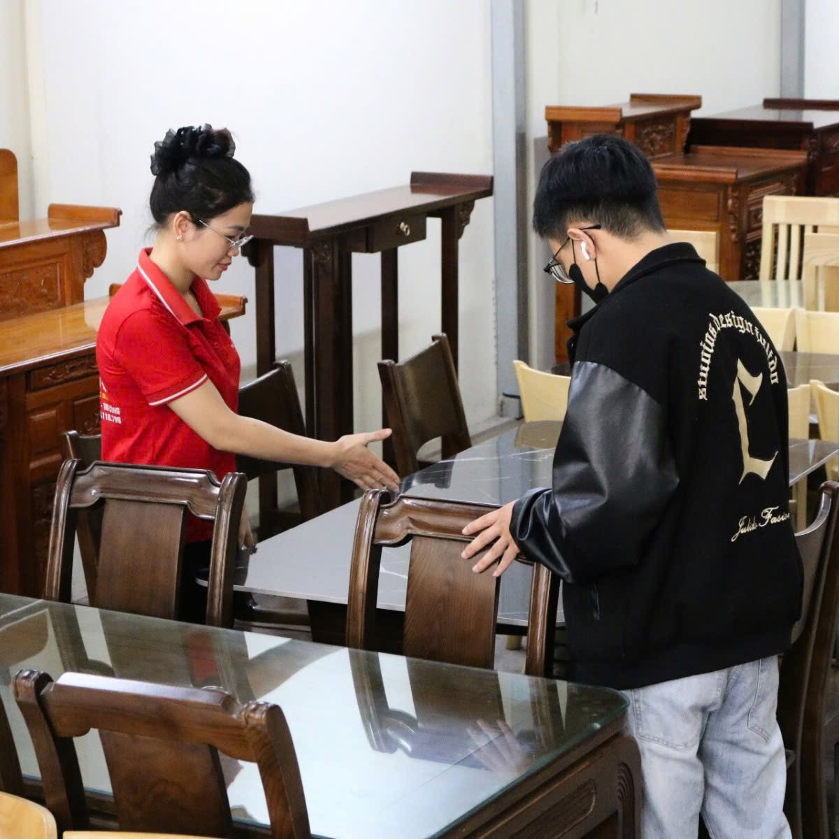 Giá bộ bàn ăn 8 ghế gỗ sồi Nga bao nhiêu? Cập nhật giá chuẩn nhất Giá bộ bàn ăn 8 ghế gỗ sồi Nga bao nhiêu? Cập nhật giá chuẩn nhất
