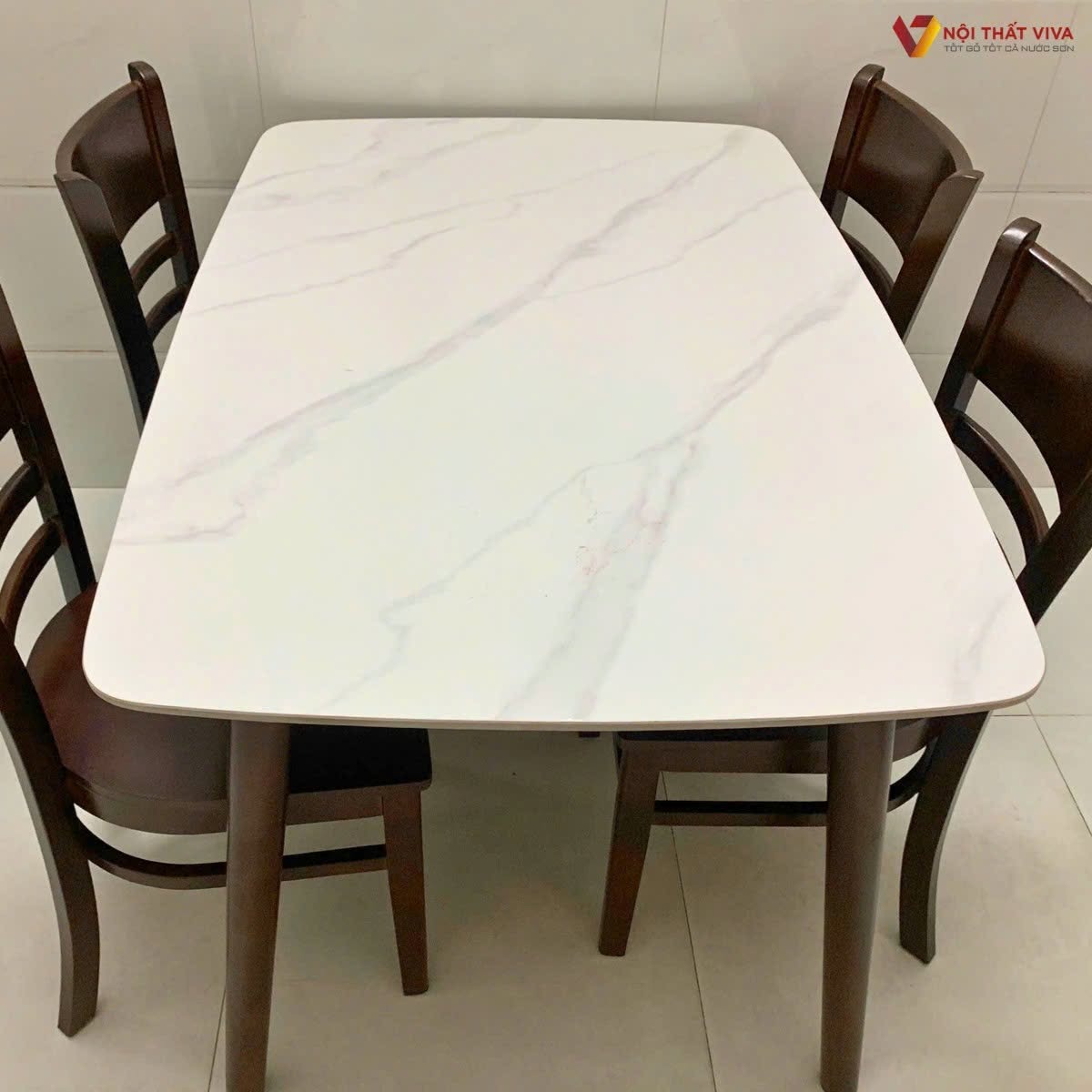 C&aacute;c mẫu b&agrave;n ăn 4 ghế đẹp, c&aacute;ch chọn v&agrave; gi&aacute; b&aacute;n tại TP.HCM