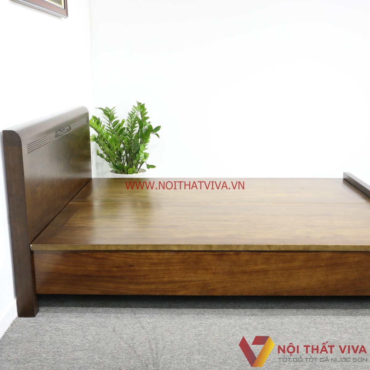 Giường ngủ gỗ óc chó giá bao nhiêu? Tư vấn chọn mẫu đẹp, sang trọng