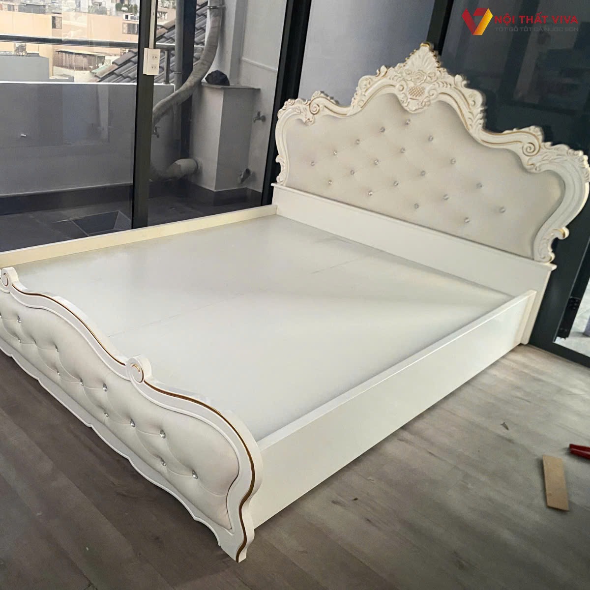 Giường ngủ hoàng gia: Giá cả và những điều bạn chưa biết!