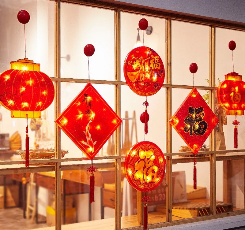 Gợi &yacute; đồ decor ph&ograve;ng kh&aacute;ch ng&agrave;y tết đẹp, ấm c&uacute;ng, hợp phong thủy 