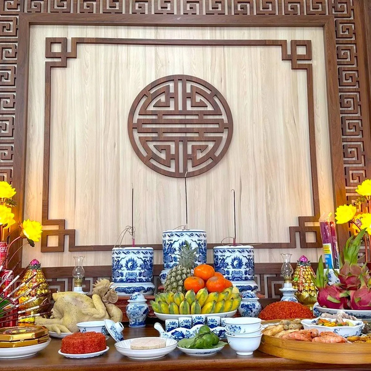 Hướng dẫn chuẩn bị m&acirc;m c&uacute;ng m&ugrave;ng 1 Tết đầy đủ, đ&uacute;ng lễ