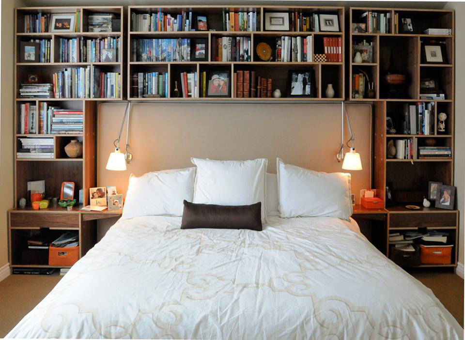 Top 10 mẫu kệ sách treo tường trong phòng ngủ đẹp & đa dụng