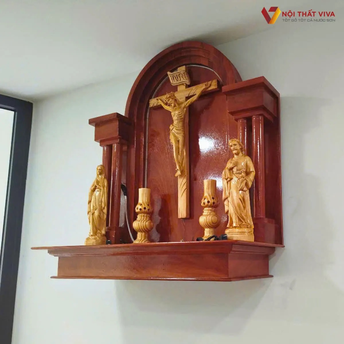 Lưu ngay 7+ mẫu bàn thờ treo tường Công Giáo đẹp, được ưa chuộng nhất