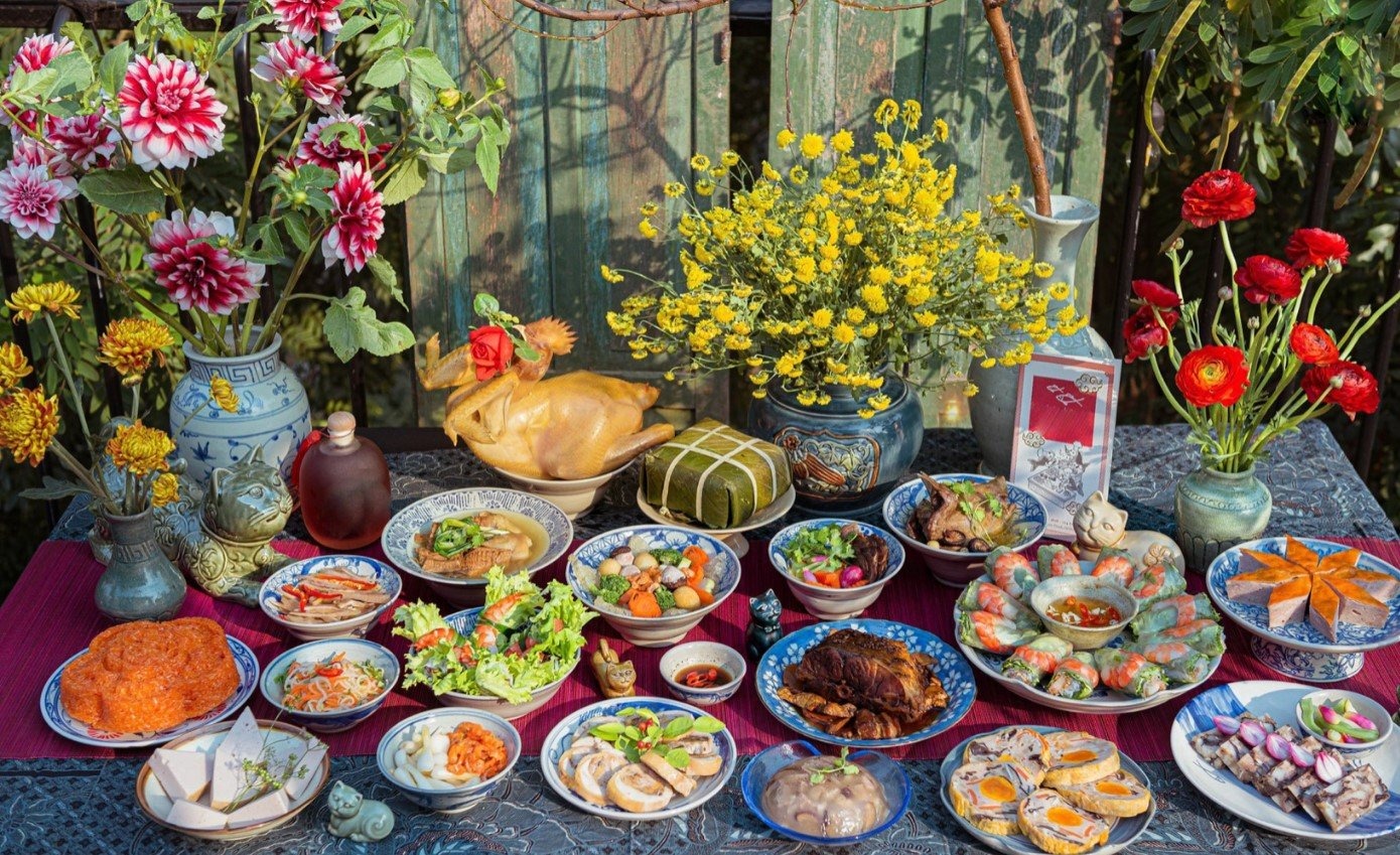 M&acirc;m c&uacute;ng giao thừa trong nh&agrave; kh&aacute;c g&igrave; ngo&agrave;i trời? C&aacute;ch c&uacute;ng đ&uacute;ng truyền thống