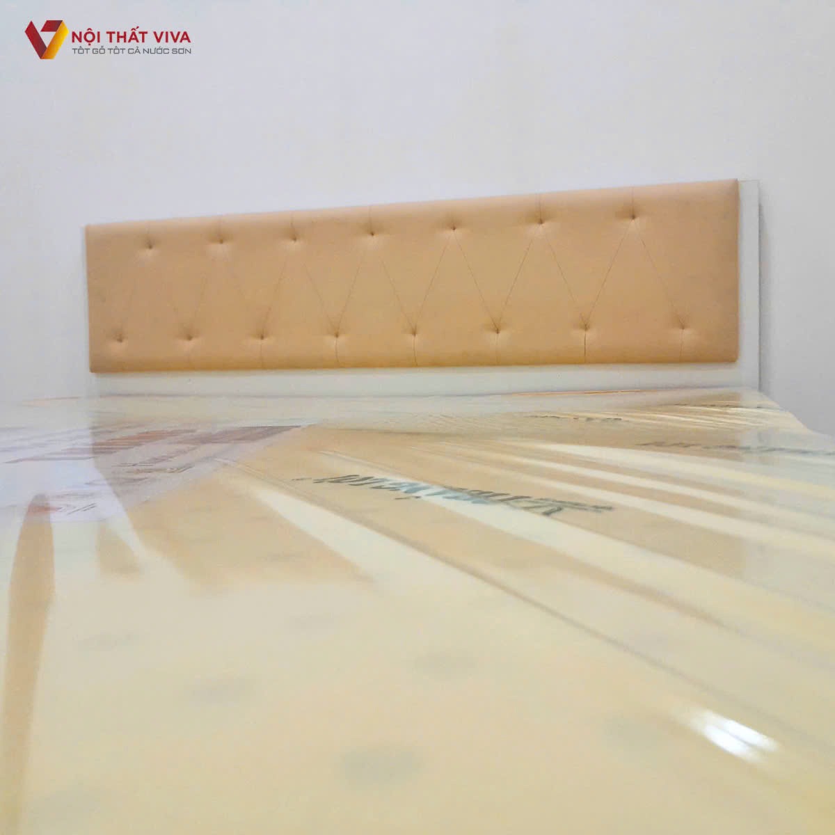 Mẫu giường ngủ đẹp hiện đại, thiết kế chuẩn xu hướng chỉ có tại Viva