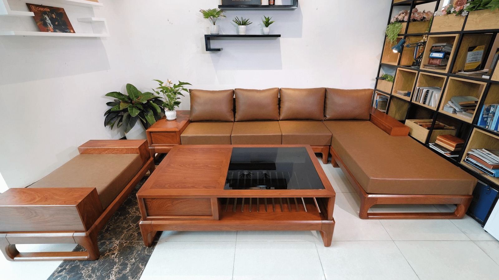 Review sofa g&oacute;c chữ L gỗ xoan đ&agrave;o: đẹp, bền, gi&aacute; rẻ c&oacute; đ&aacute;ng mua kh&ocirc;ng?