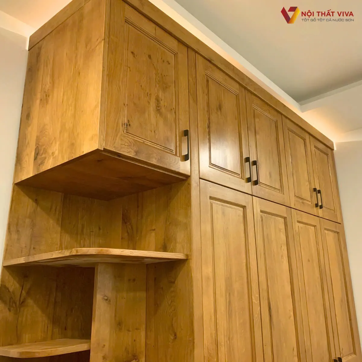 Tủ Quần Áo Kịch Trần