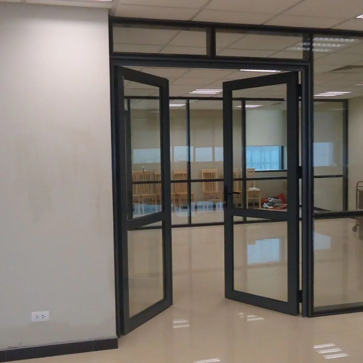 Giải đáp: Hệ nhôm 55 có mấy loại? So sánh chi tiết từng phiên bản Giải đáp: Hệ nhôm 55 có mấy loại? So sánh chi tiết từng phiên bản