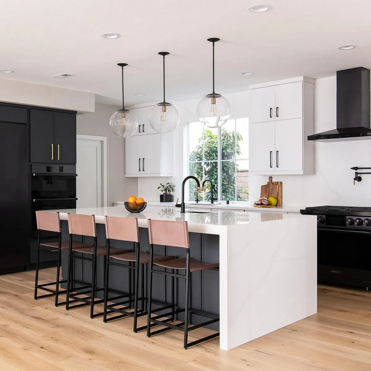 30+ Mẫu tủ bếp gỗ công nghiệp hiện đại, đẹp và ấn tượng nhất 30+ Mẫu tủ bếp gỗ công nghiệp hiện đại, đẹp và ấn tượng nhất