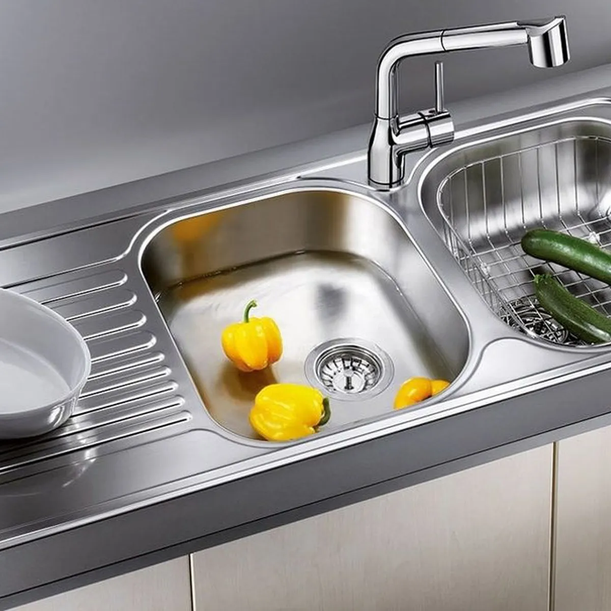 5 Điều Quan Trọng Cần Biết Về Bồn Rửa Chén 2 Hộc 1 Cánh Đẹp Hiện Đại 5 Điều Quan Trọng Cần Biết Về Bồn Rửa Chén 2 Hộc 1 Cánh Đẹp Hiện Đại