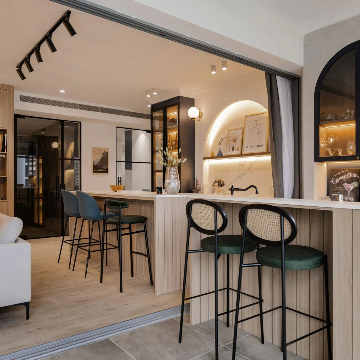 5 Lý Do Hấp Dẫn Nên Đầu Tư Thiết Kế, Thi Công Quầy Bar Kết Hợp Tủ Rượu 5 Lý Do Hấp Dẫn Nên Đầu Tư Thiết Kế, Thi Công Quầy Bar Kết Hợp Tủ Rượu