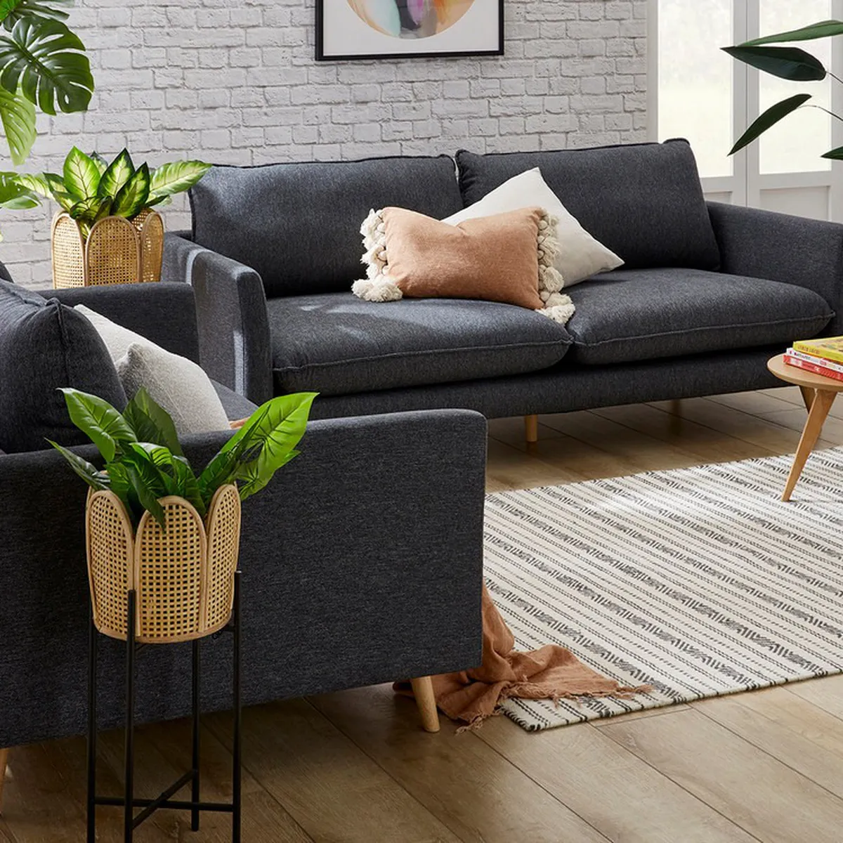 5+ Mẫu Ghế Sofa Decor Giá Rẻ Và Những Gợi Ý Bài Trí Đẹp, Sáng Tạo Nhất 5+ Mẫu Ghế Sofa Decor Giá Rẻ Và Những Gợi Ý Bài Trí Đẹp, Sáng Tạo Nhất