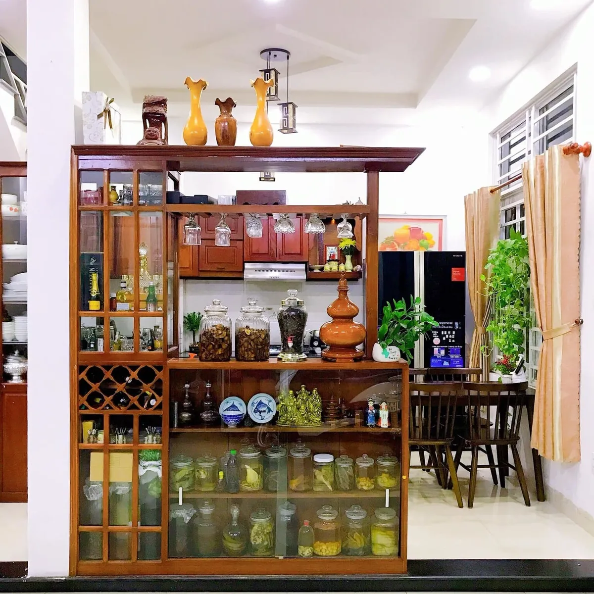 5 Mẫu Tủ Để Bình Rượu Ngâm Ấn Tượng, Được Lựa Chọn Nhiều Nhất Hiện Nay 5 Mẫu Tủ Để Bình Rượu Ngâm Ấn Tượng, Được Lựa Chọn Nhiều Nhất Hiện Nay