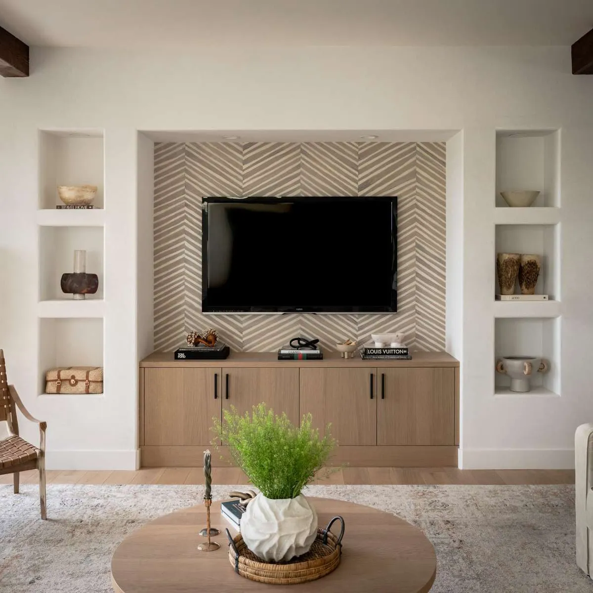 5 Ý Tưởng Lắp Đặt Kệ Tivi Âm Tường Đẹp Độc Đáo, Chi Phí Rẻ, Tiết Kiệm 5 Ý Tưởng Lắp Đặt Kệ Tivi Âm Tường Đẹp Độc Đáo, Chi Phí Rẻ, Tiết Kiệm