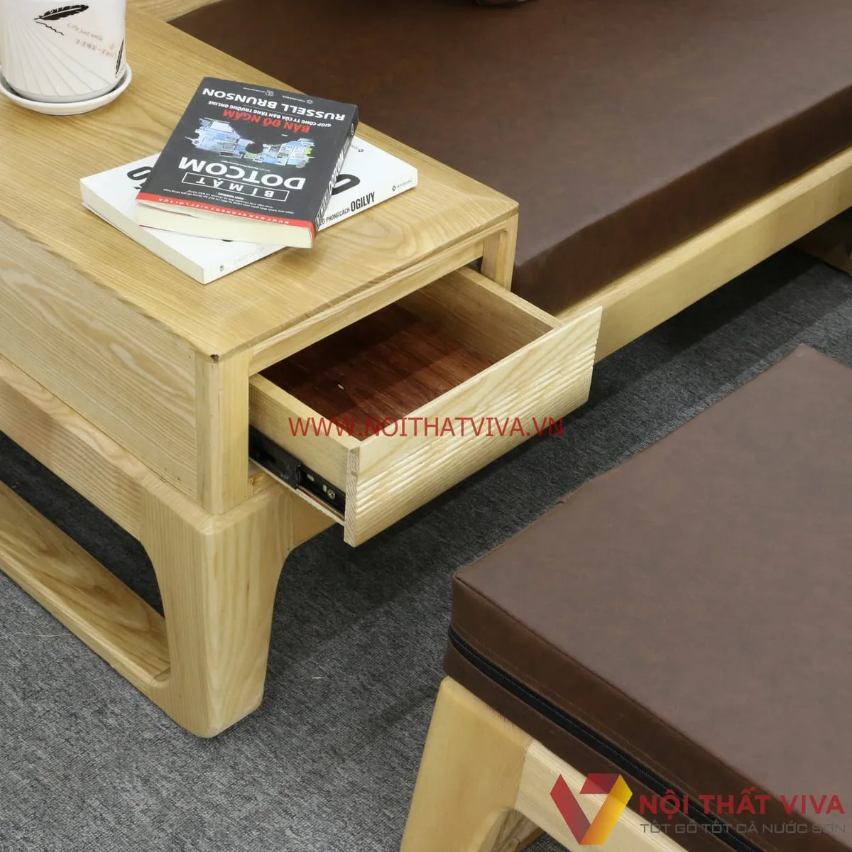 6 Ý Tưởng Bài Trí Bàn Ghế Phòng Khách Sofa Gỗ Mới Mẻ, Sáng Tạo 6 Ý Tưởng Bài Trí Bàn Ghế Phòng Khách Sofa Gỗ Mới Mẻ, Sáng Tạo