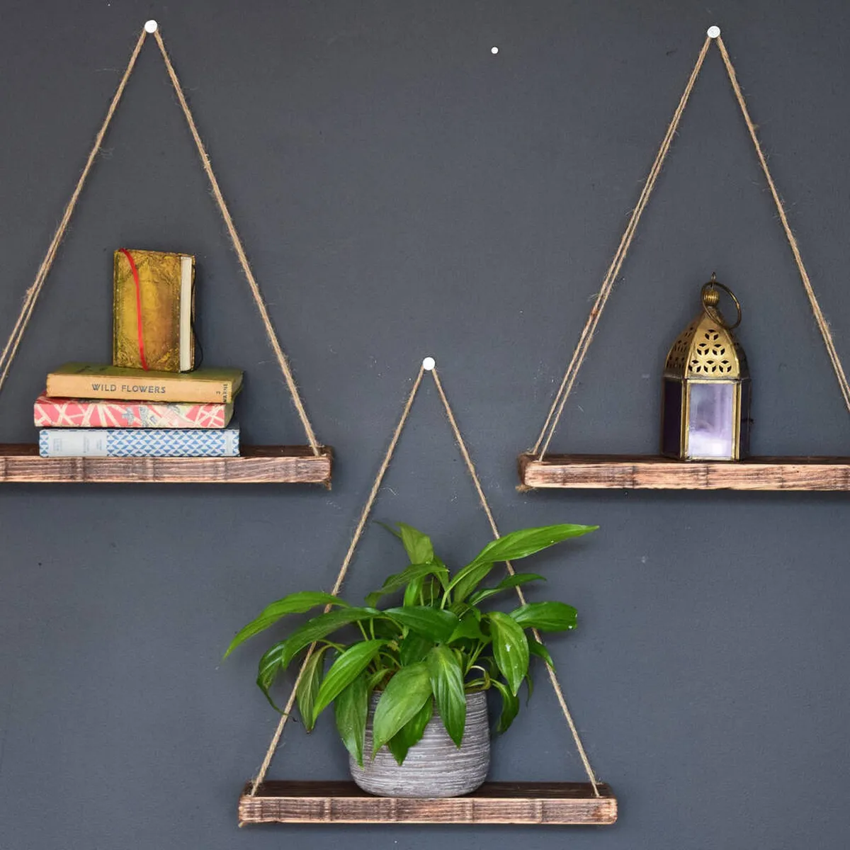 7 mẫu kệ gỗ trang trí phòng ngủ tốt nhất để decor và lưu trữ  7 mẫu kệ gỗ trang trí phòng ngủ tốt nhất để decor và lưu trữ