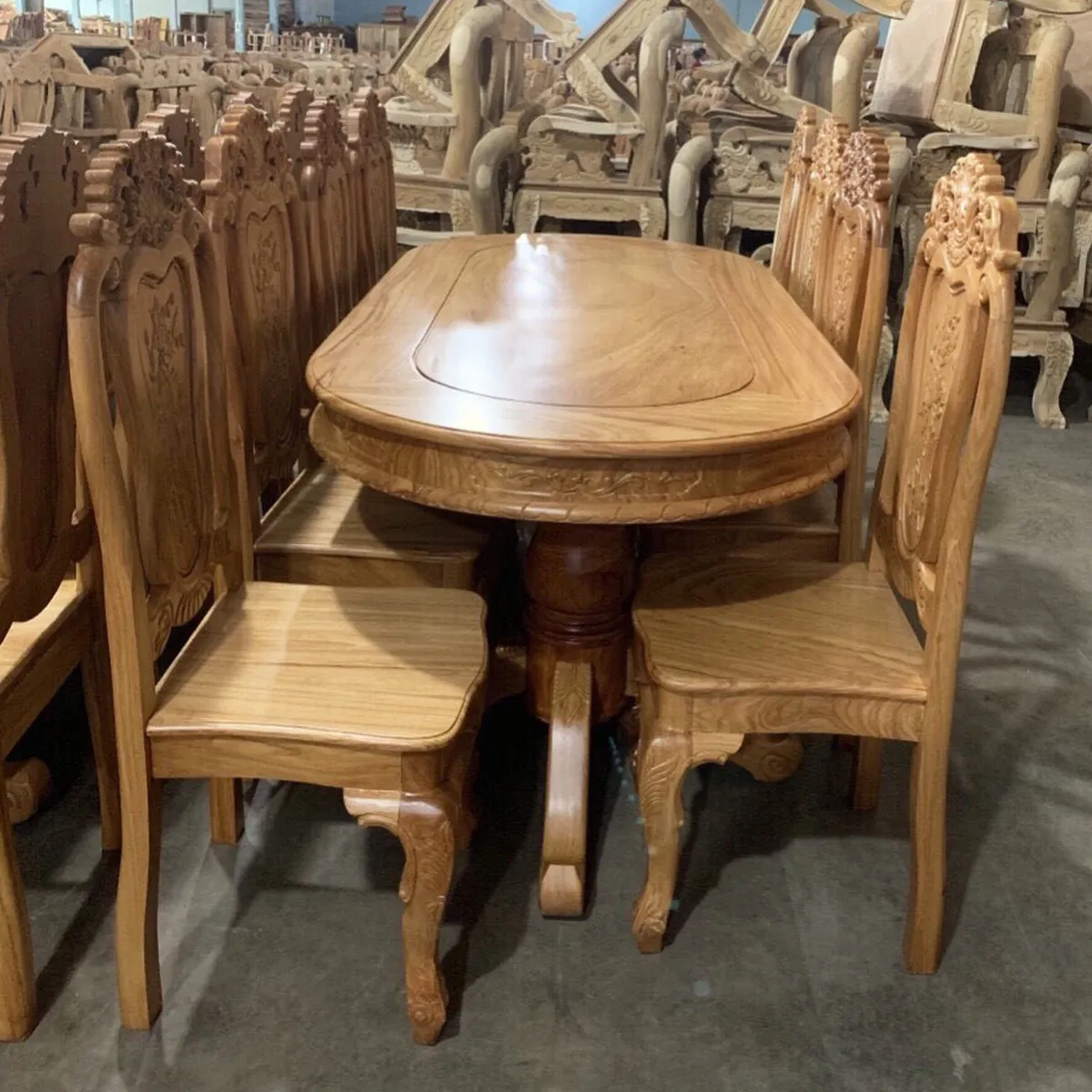 Bàn ăn gỗ gõ và những thông tin cần biết Bàn ăn gỗ gõ và những thông tin cần biết