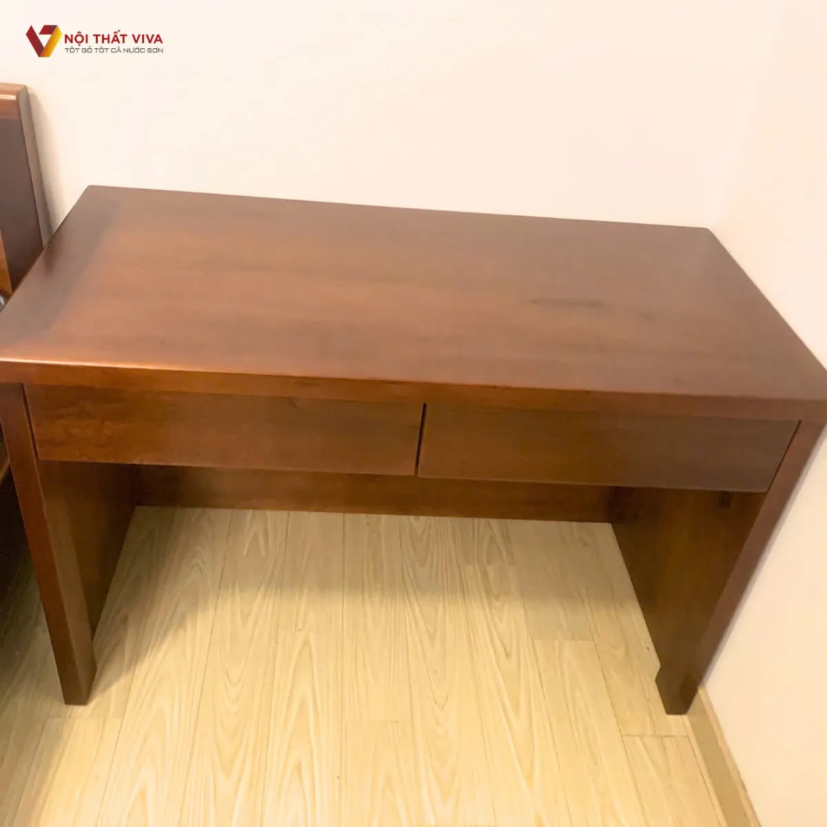 Bàn Giám Đốc Bàn Giám Đốc