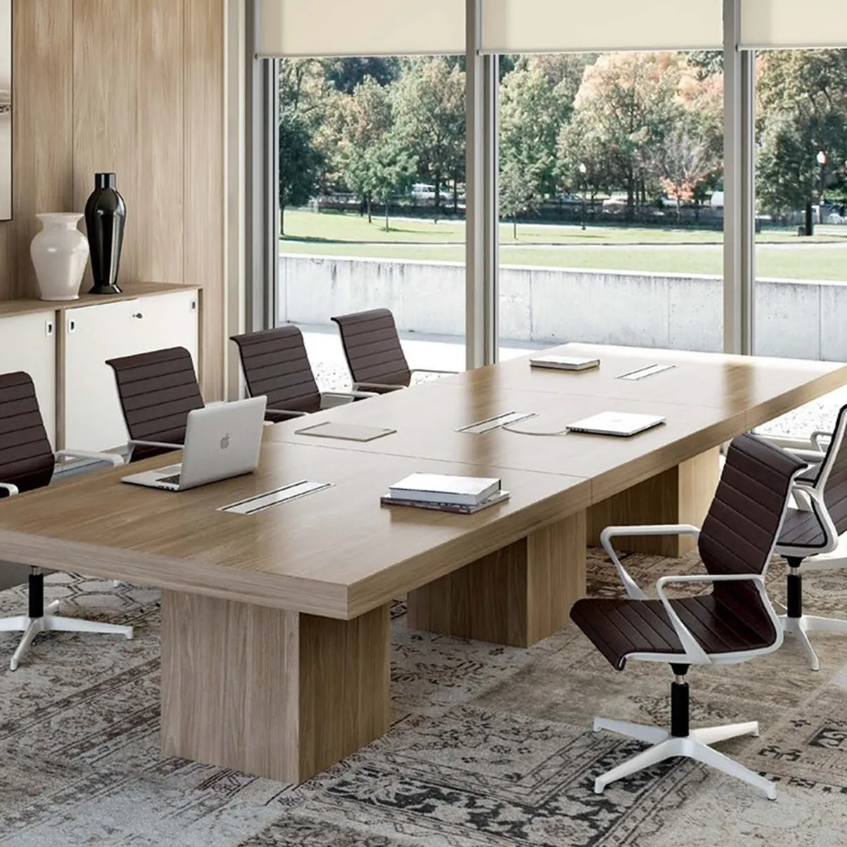 Nên Lưu Ý Những Gì Khi Lựa Chọn Bàn Họp Văn Phòng TPHCM Rẻ Và Bền?  Nên Lưu Ý Những Gì Khi Lựa Chọn Bàn Họp Văn Phòng TPHCM Rẻ Và Bền?