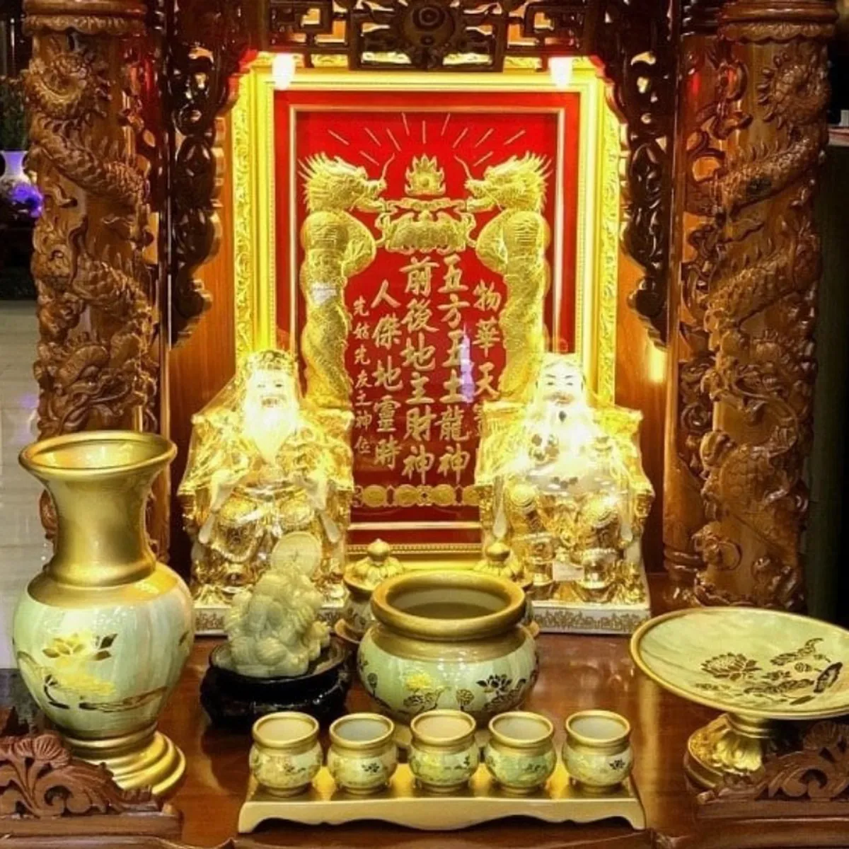 Bàn Thờ Thần Tài - Ông Địa Bàn Thờ Thần Tài - Ông Địa