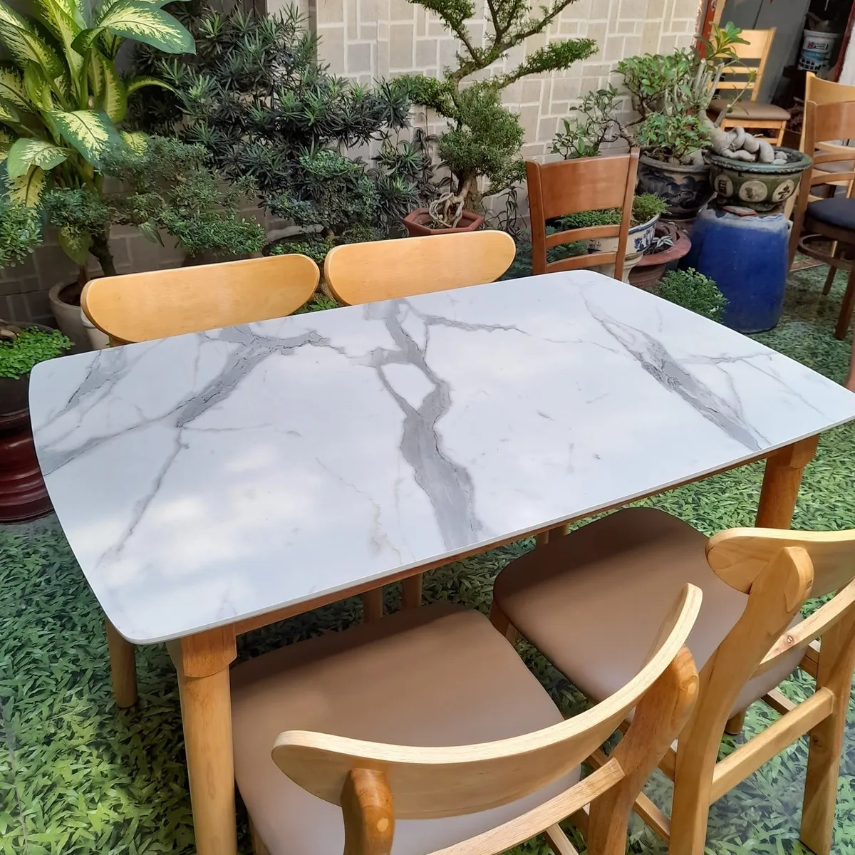 Bộ bàn ăn gỗ hiện đại – Lý do nên mua, tổng hợp các kiểu thịnh hành! Bộ bàn ăn gỗ hiện đại – Lý do nên mua, tổng hợp các kiểu thịnh hành!