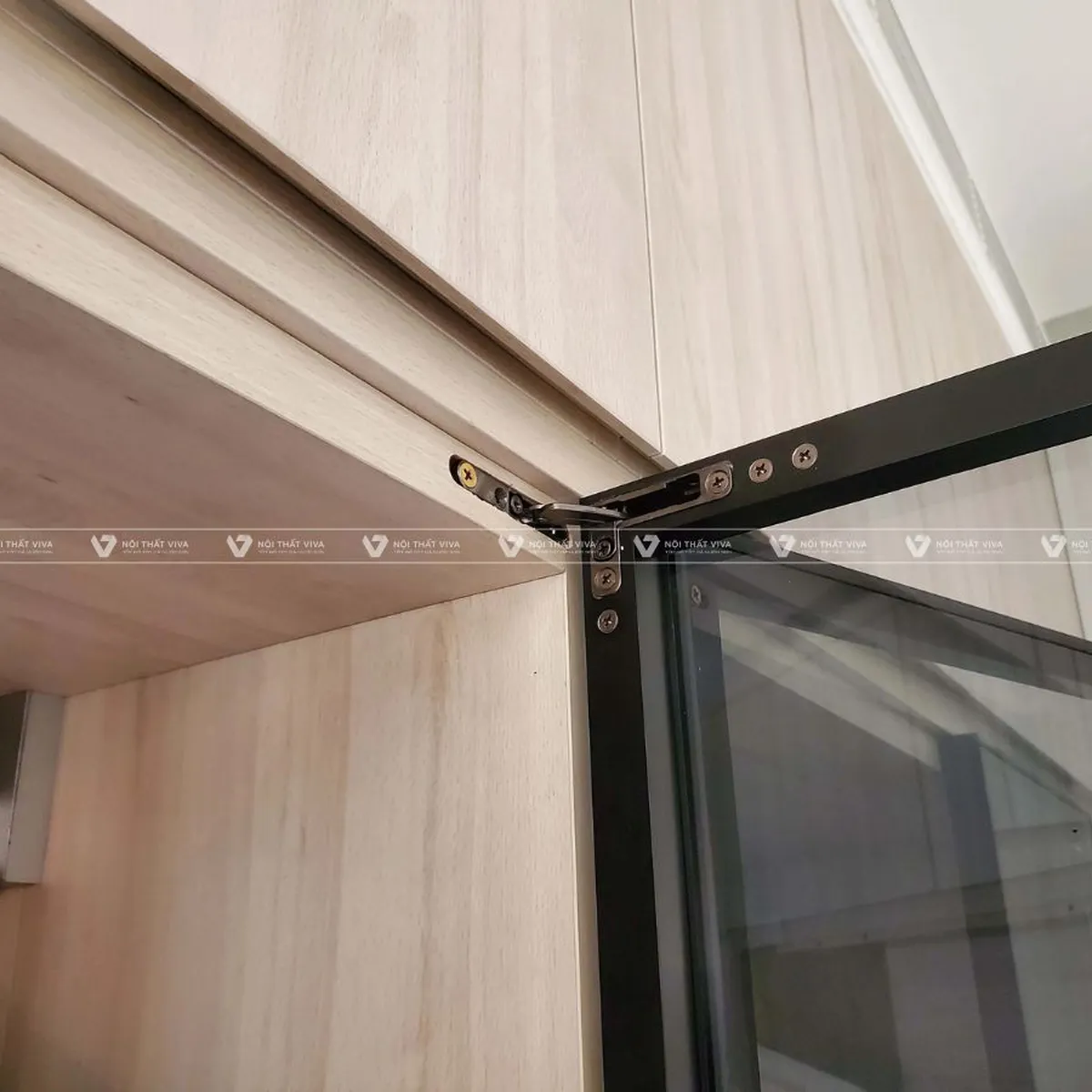 Cánh tủ nhôm kính là gì? Phân loại chi tiết và đặc điểm nổi bật bạn nên biết Cánh tủ nhôm kính là gì? Phân loại chi tiết và đặc điểm nổi bật bạn nên biết