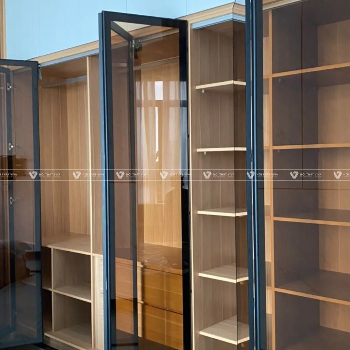 Cánh tủ nhôm kính là gì? Phân loại chi tiết và đặc điểm nổi bật bạn nên biết Cánh tủ nhôm kính là gì? Phân loại chi tiết và đặc điểm nổi bật bạn nên biết