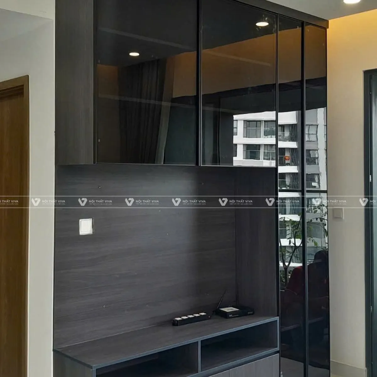 Cánh tủ nhôm kính là gì? Phân loại chi tiết và đặc điểm nổi bật bạn nên biết Cánh tủ nhôm kính là gì? Phân loại chi tiết và đặc điểm nổi bật bạn nên biết