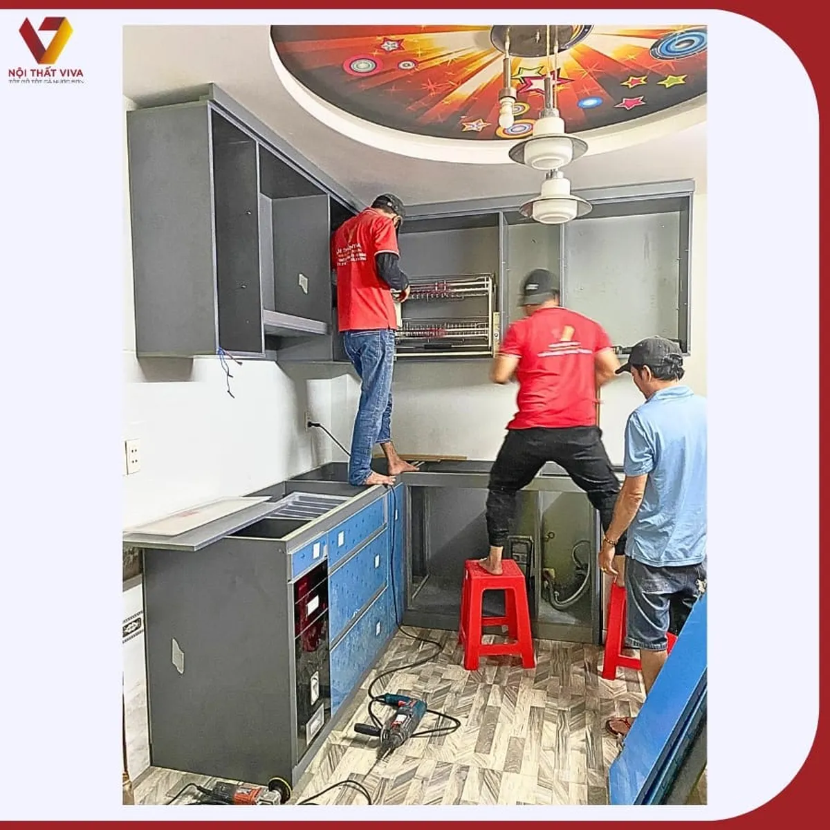 Giao Lắp Tủ Bếp Gỗ Lõi Xanh Chống Ẩm Cánh Phủ Acrylic Màu Xám Hiện Đại Giao Lắp Tủ Bếp Gỗ Lõi Xanh Chống Ẩm Cánh Phủ Acrylic Màu Xám Hiện Đại