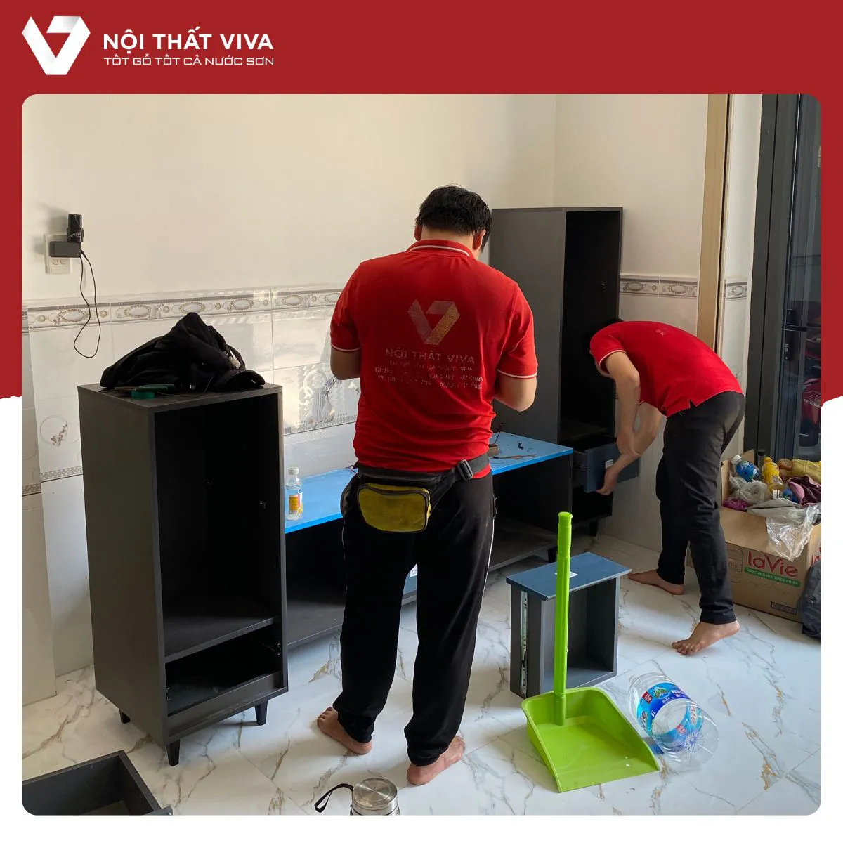 Giao Lắp Tủ Để Tivi Phòng Khách Đẹp: Khung Gỗ Acrylic Phối Cánh Kính Giao Lắp Tủ Để Tivi Phòng Khách Đẹp: Khung Gỗ Acrylic Phối Cánh Kính