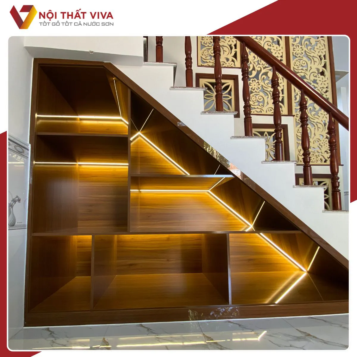 Giao Lắp Tủ Trang Trí Dưới Gầm Cầu Thang Gỗ Acrylic Sang Trọng Giao Lắp Tủ Trang Trí Dưới Gầm Cầu Thang Gỗ Acrylic Sang Trọng