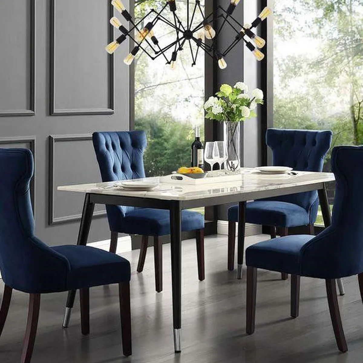 Mách bạn cách trang trí bàn ăn đẹp mà vô cùng đơn giản và bắt mắt Mách bạn cách trang trí bàn ăn đẹp mà vô cùng đơn giản và bắt mắt