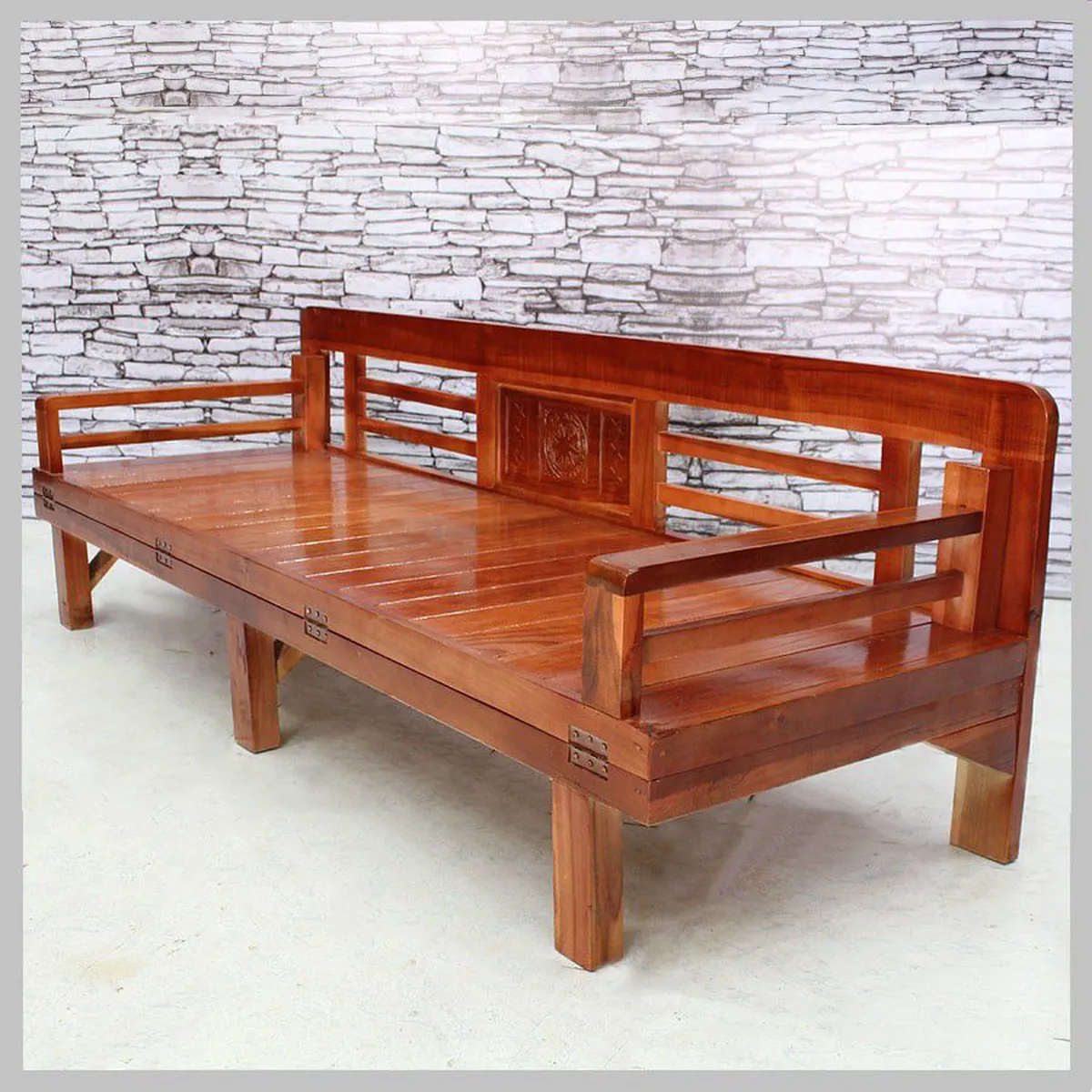 Những mẫu bàn ghế sofa gỗ cho phòng khách nhỏ đẹp nhất Những mẫu bàn ghế sofa gỗ cho phòng khách nhỏ đẹp nhất