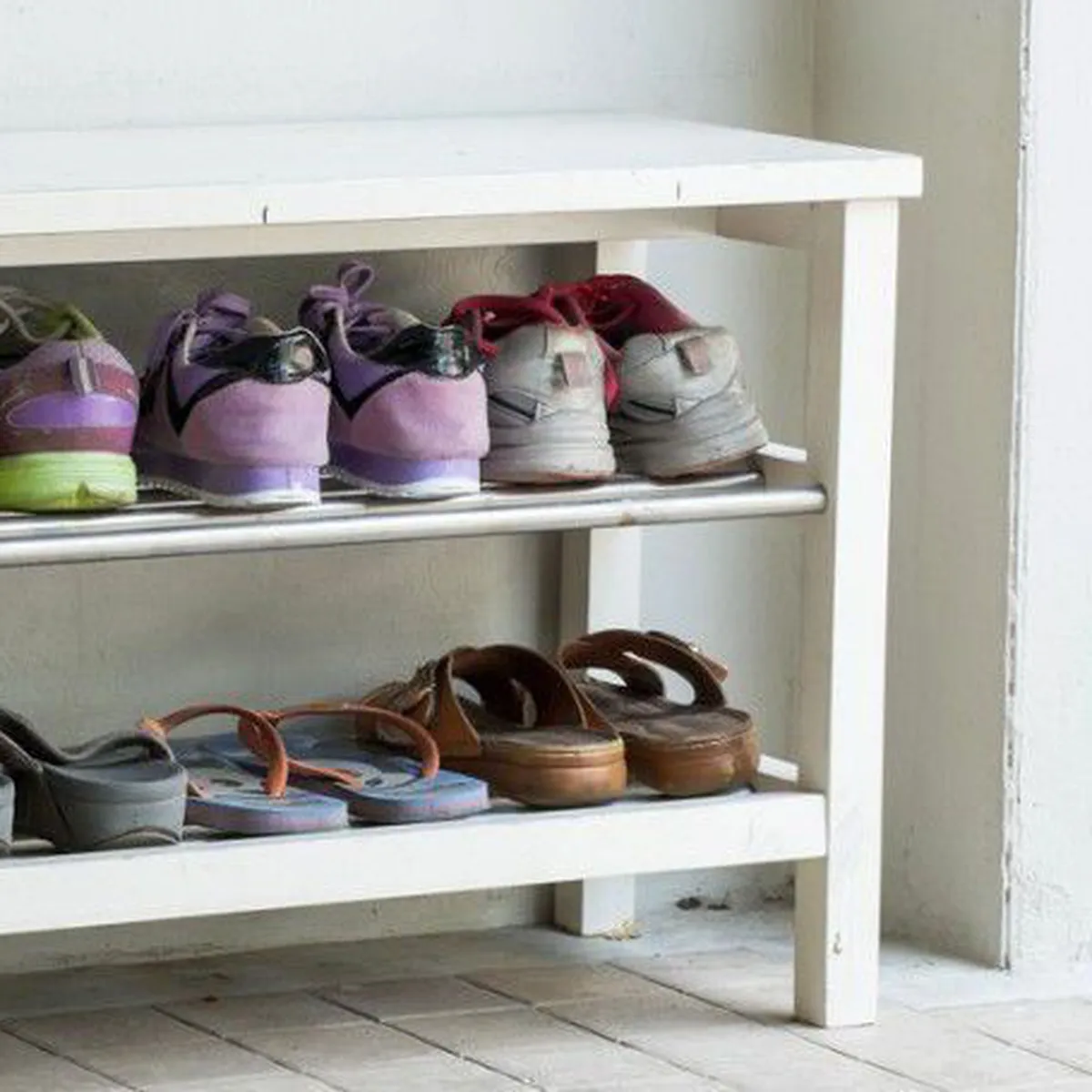 Những vị trí đặt tủ giày dép theo phong thủy hút tài lộc, tăng may mắn Những vị trí đặt tủ giày dép theo phong thủy hút tài lộc, tăng may mắn