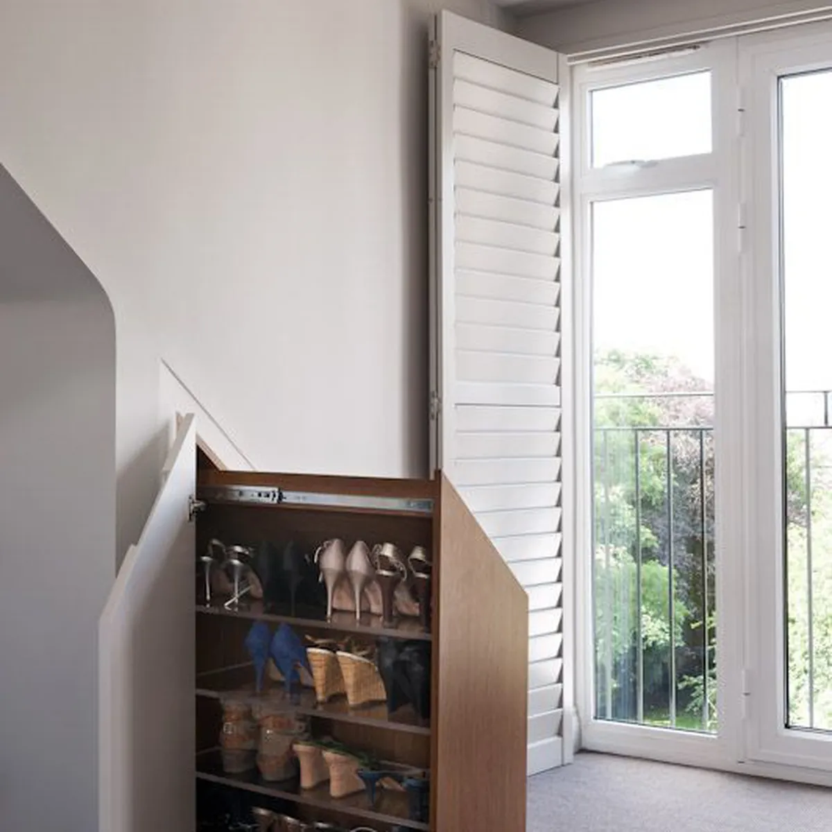 Những vị trí đặt tủ giày dép theo phong thủy hút tài lộc, tăng may mắn Những vị trí đặt tủ giày dép theo phong thủy hút tài lộc, tăng may mắn