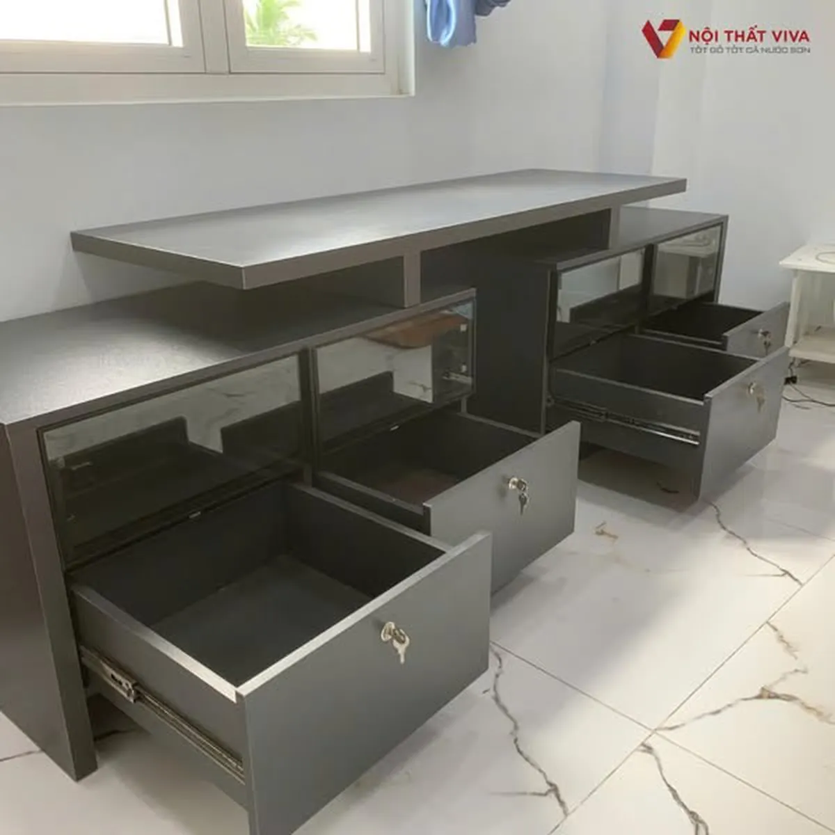 Kệ Tivi Kệ Tivi