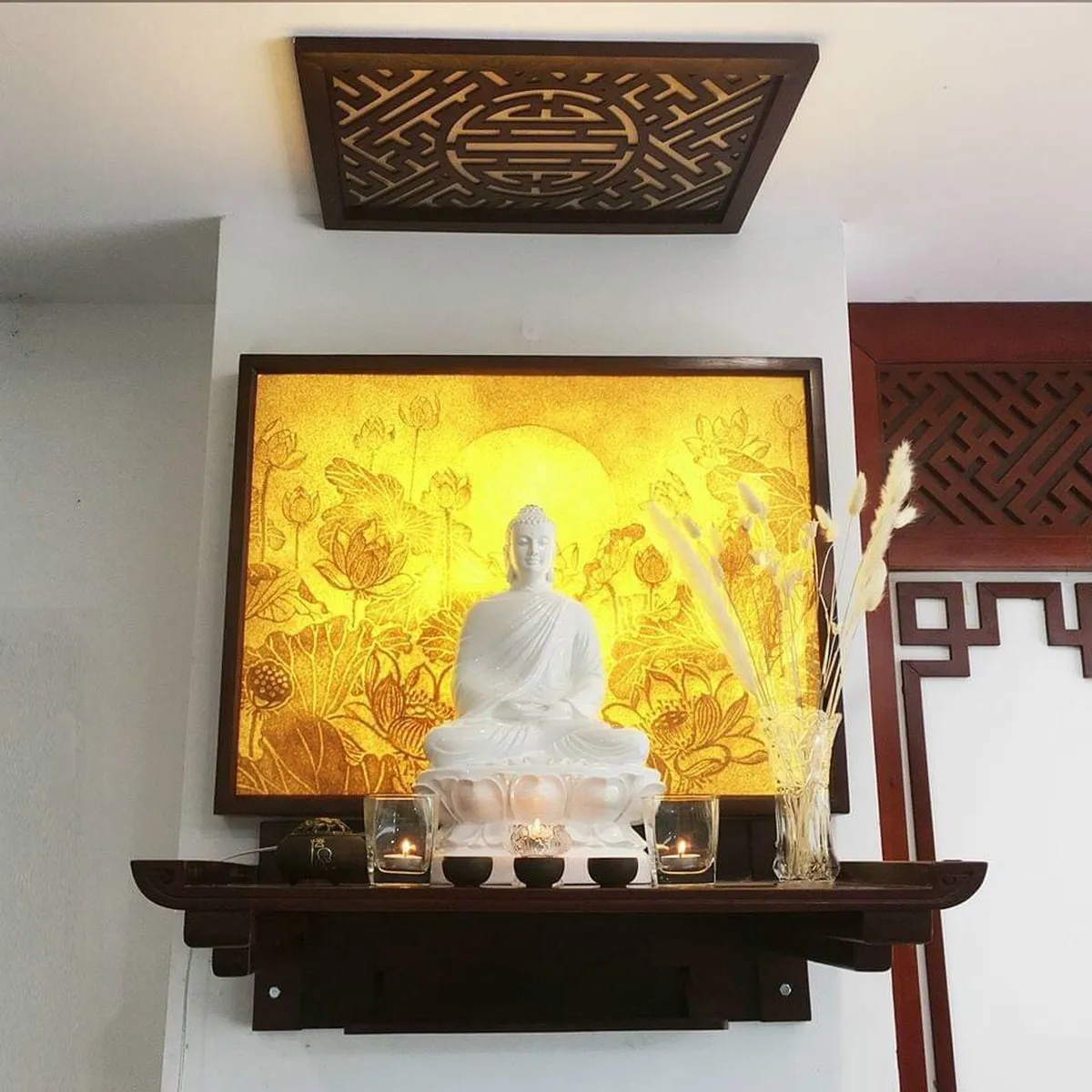 Lựa Chọn Bàn Thờ Treo Tường Nhỏ Sao Cho Chuẩn? Bí Kíp Ai Cũng Nên Biết Lựa Chọn Bàn Thờ Treo Tường Nhỏ Sao Cho Chuẩn? Bí Kíp Ai Cũng Nên Biết