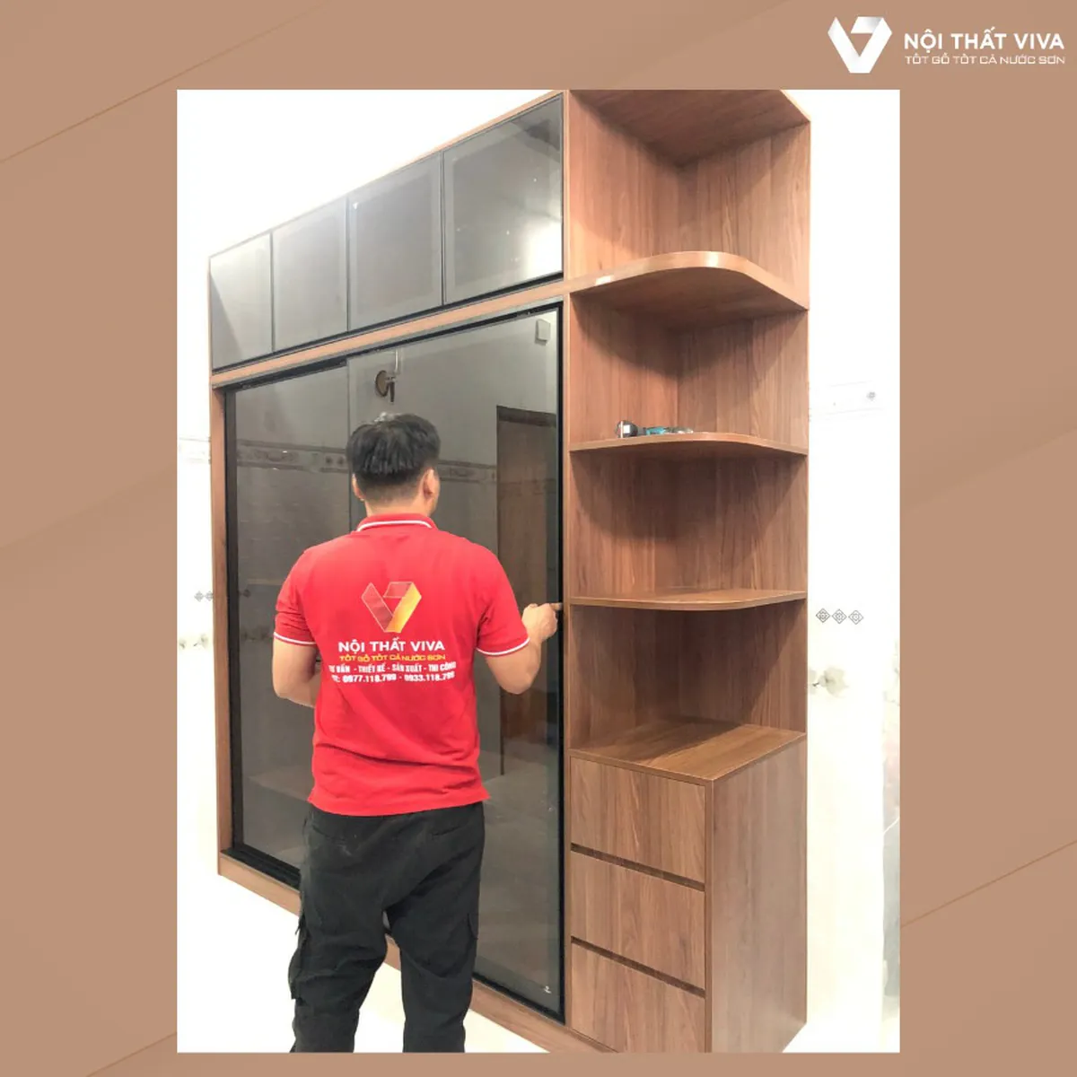 Mê Mẩn Các Mẫu Tủ Kính Trưng Bày Quần Áo HOT TREND, Nâng Tầm Đẳng Cấp Mê Mẩn Các Mẫu Tủ Kính Trưng Bày Quần Áo HOT TREND, Nâng Tầm Đẳng Cấp