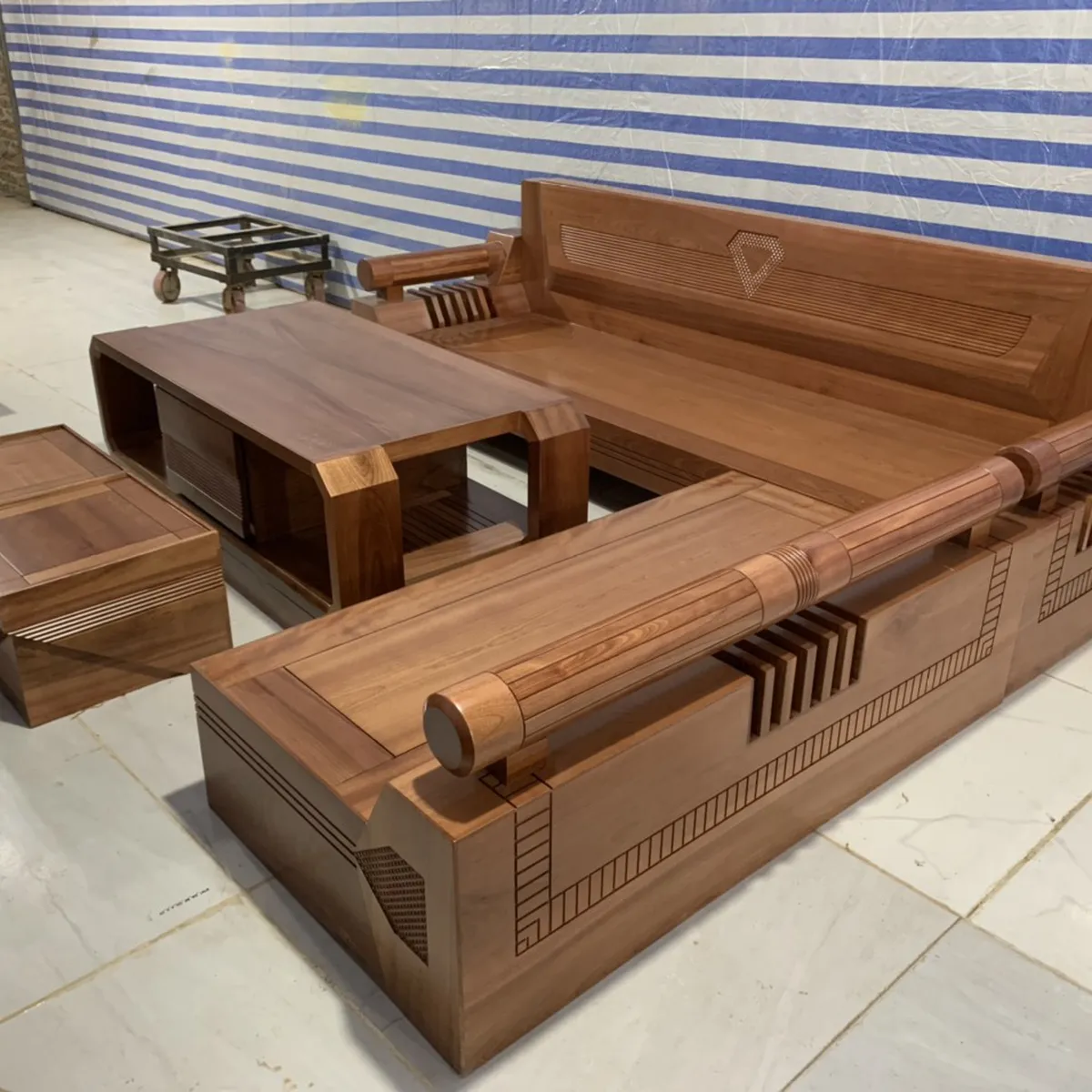 Sofa góc chữ L và sofa băng, nên chọn loại nào thì tốt hơn? Sofa góc chữ L và sofa băng, nên chọn loại nào thì tốt hơn?