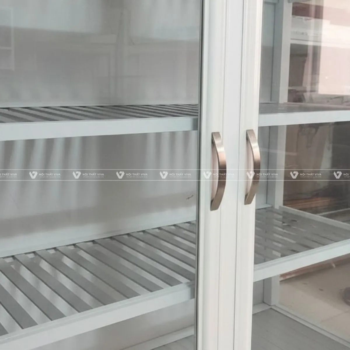 Tại sao nên chọn tủ chén nhôm kính? Gợi ý kích thước tủ chén tiêu chuẩn  Tại sao nên chọn tủ chén nhôm kính? Gợi ý kích thước tủ chén tiêu chuẩn